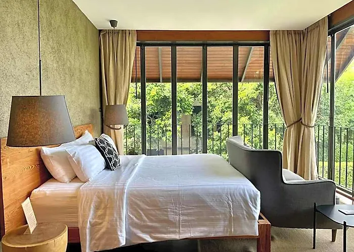 Phingphayla Photharam โรงแรม Ratchaburi
